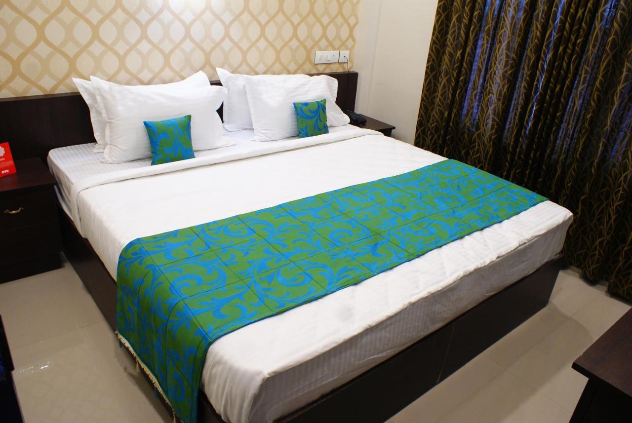 Collection O 8267 Galaxy Inn Kochi Dış mekan fotoğraf